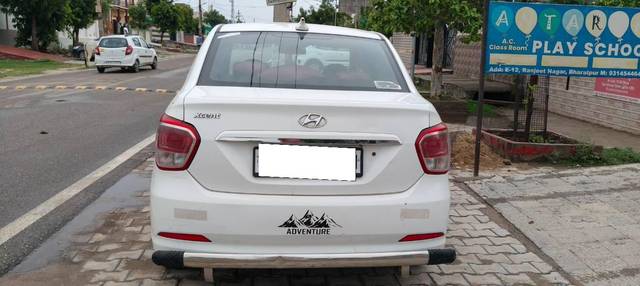 https://images10.gaadi.com/usedcar_image/4585012/original/processed_373c9c12-7aa6-43c8-9ea9-d2b5c34b01f6.jpg?imwidth=6401