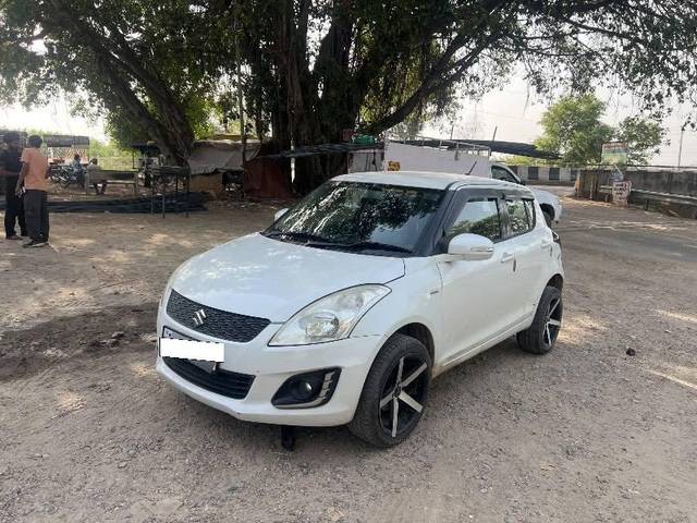 https://images10.gaadi.com/usedcar_image/4585037/original/processed_17671c1f-98da-405e-b846-3b04105812fc.jpg?imwidth=6400
