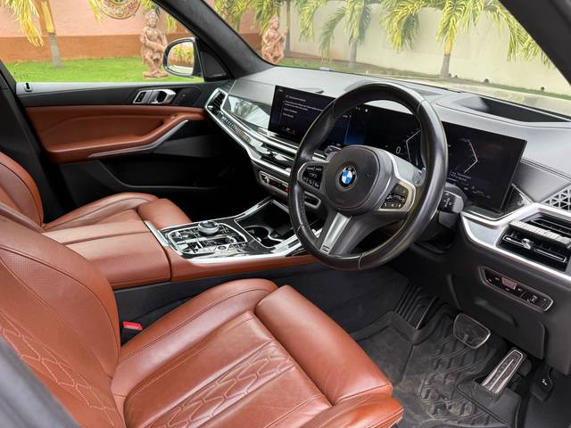 https://images10.gaadi.com/usedcar_image/4585045/original/3714e3ddb4cecda37eac824670653101.jpeg?imwidth=6401