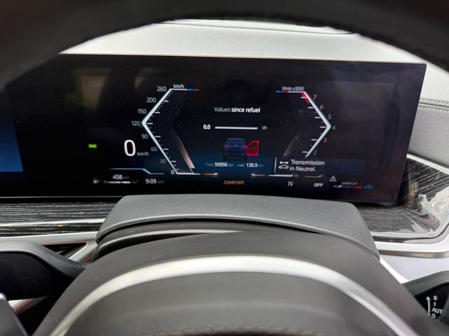 https://images10.gaadi.com/usedcar_image/4585045/original/b5bfcb4cc58d90a7eeda9d33b0556dab.jpeg?imwidth=6402