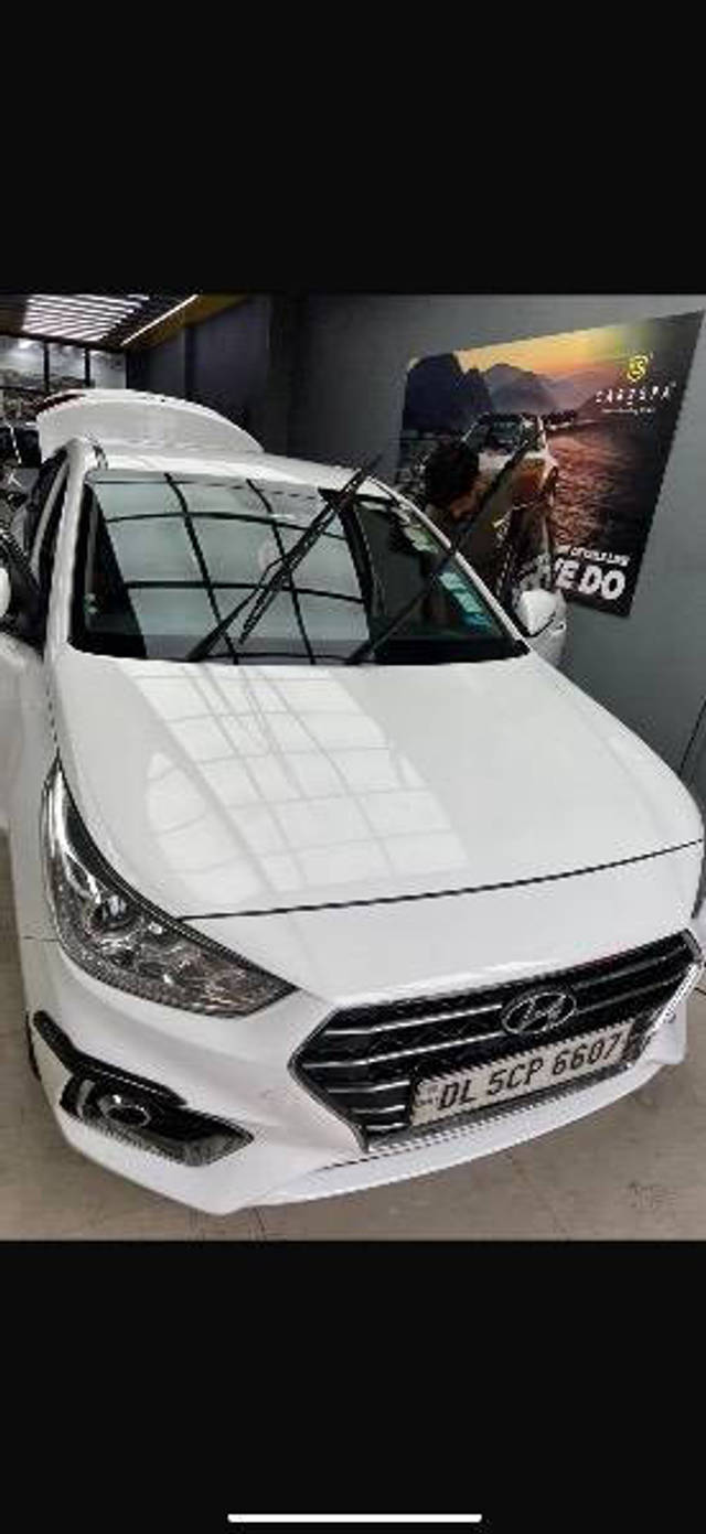 https://images10.gaadi.com/usedcar_image/4585052/original/processed_processed_de7513e2-c77e-41e0-a319-dd88600ce3f3.png?imwidth=6400