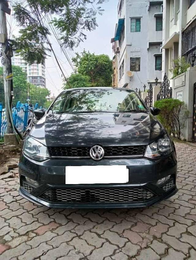 https://images10.gaadi.com/usedcar_image/4585067/original/processed_683dfd9e0bb1e9edf88c94b583dcda06.jpg?imwidth=6402