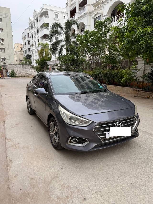https://images10.gaadi.com/usedcar_image/4585075/original/processed_7eed7cf3-bbdf-4ffa-96b0-39dc36791f87.jpg?imwidth=6400