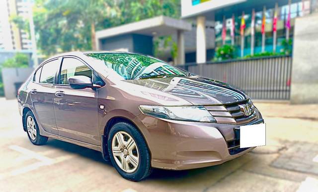 https://images10.gaadi.com/usedcar_image/4585081/original/processed_f69168d1348e90aab55ae365d3a31559.jpeg?imwidth=6400