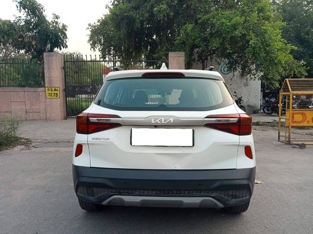 https://images10.gaadi.com/usedcar_image/4585082/original/processed_370a22bcdf6d2a10b967bc4cf3610008.jpeg?imwidth=6401