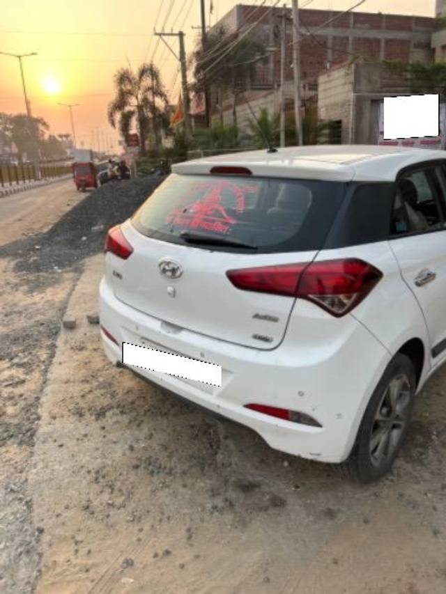 https://images10.gaadi.com/usedcar_image/4585089/original/processed_ceddfdff-a1ae-43da-a4fc-d01efac02662.jpg?imwidth=6401
