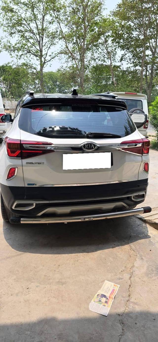 https://images10.gaadi.com/usedcar_image/4585097/original/processed_a7c01ea5a05e6d267118b017787bf13c.jpg?imwidth=6401