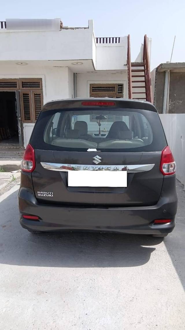 https://images10.gaadi.com/usedcar_image/4585149/original/processed_54306f65-d33d-458d-a2e1-95d82062bcb4.jpg?imwidth=6400