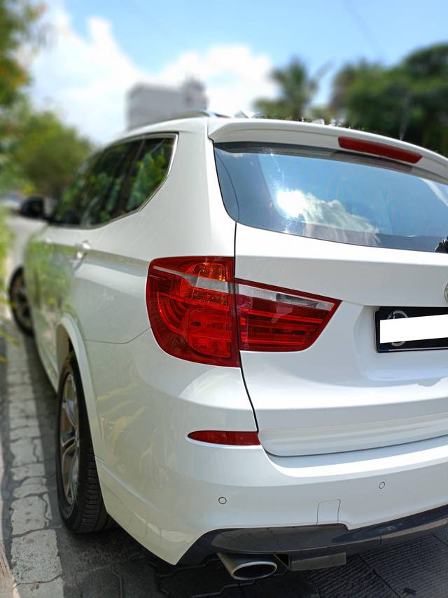 https://images10.gaadi.com/usedcar_image/4585152/original/processed_d2235a1e2ee118a35c80bbc3a2faec46.jpg?imwidth=6401