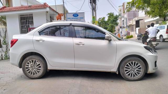 https://images10.gaadi.com/usedcar_image/4585189/original/processed_c9289644aa92139f3bc204ca59fc1dad.jpg?imwidth=6401
