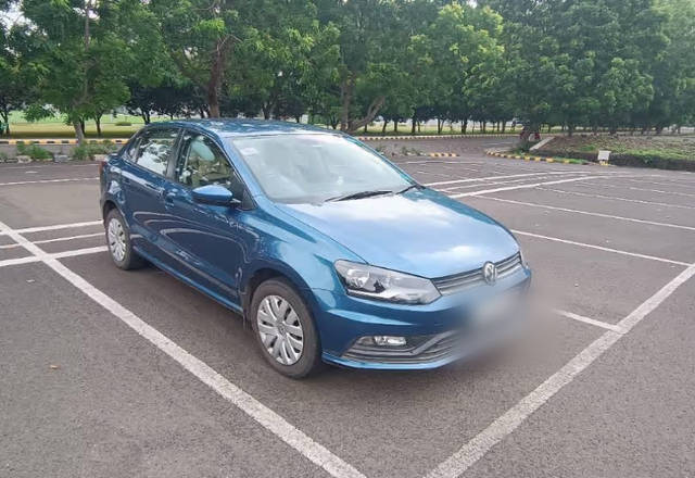 https://images10.gaadi.com/usedcar_image/4585195/original/db3a44b9-f6f7-4509-9188-de55c89317b8.?imwidth=6400