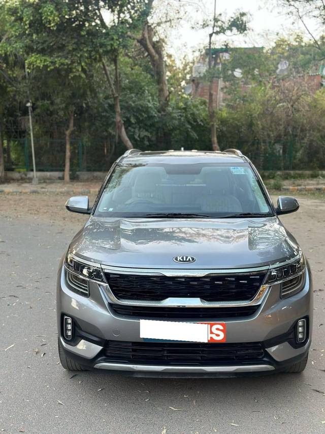 https://images10.gaadi.com/usedcar_image/4585215/original/processed_600e8247b5463e1e4549dc55b99d6565.jpg?imwidth=6400