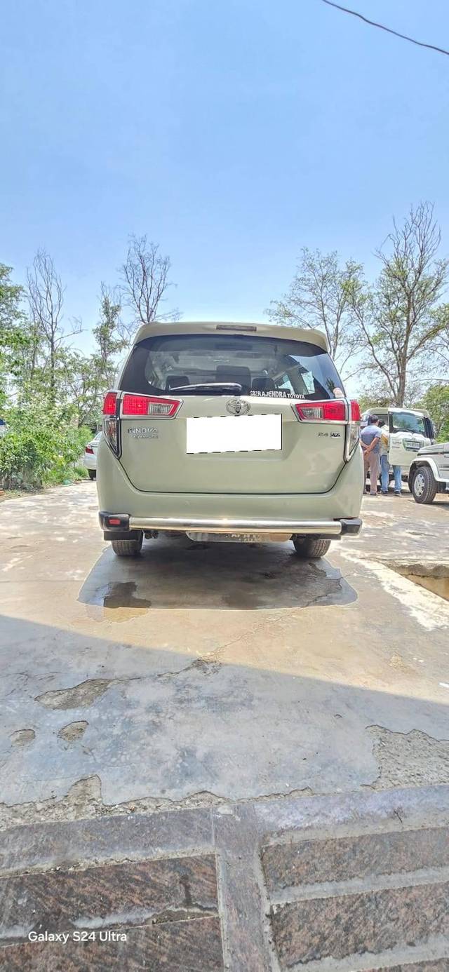https://images10.gaadi.com/usedcar_image/4585216/original/processed_2b45163bd9a483b8c732e5018de2ef90.jpg?imwidth=6402