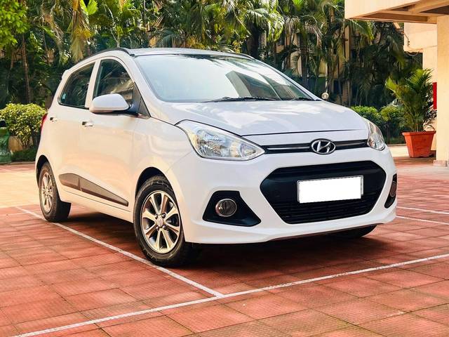 https://images10.gaadi.com/usedcar_image/4585222/original/processed_92d89a1e473f21495cdc850ea1f59489.jpeg?imwidth=6400