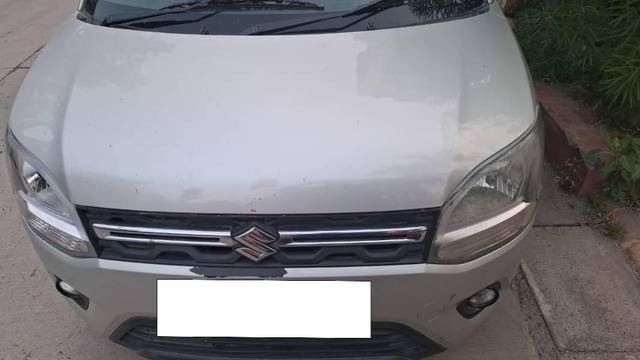 https://images10.gaadi.com/usedcar_image/4585235/original/processed_7bd3fd58-9e50-4813-b19a-2852c076e754.jpg?imwidth=6402