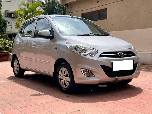 https://images10.gaadi.com/usedcar_image/4585248/original/processed_990cace93ac058fec79471eed103c670.jpeg?imwidth=6400