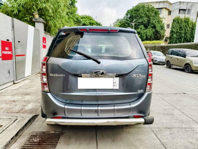https://images10.gaadi.com/usedcar_image/4585252/original/processed_d99b2c9330103af4ffeb2bf15d4172bc.jpeg?imwidth=6402