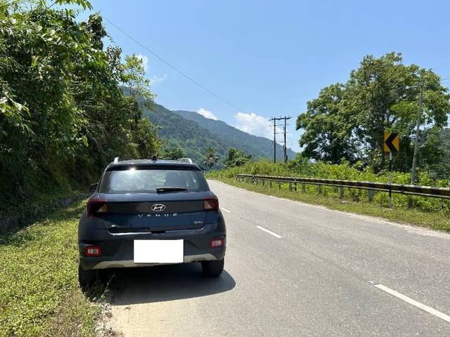 https://images10.gaadi.com/usedcar_image/4585303/original/processed_ea8776a4-dee1-4cc9-9a8e-ddfce909098b.jpg?imwidth=6402