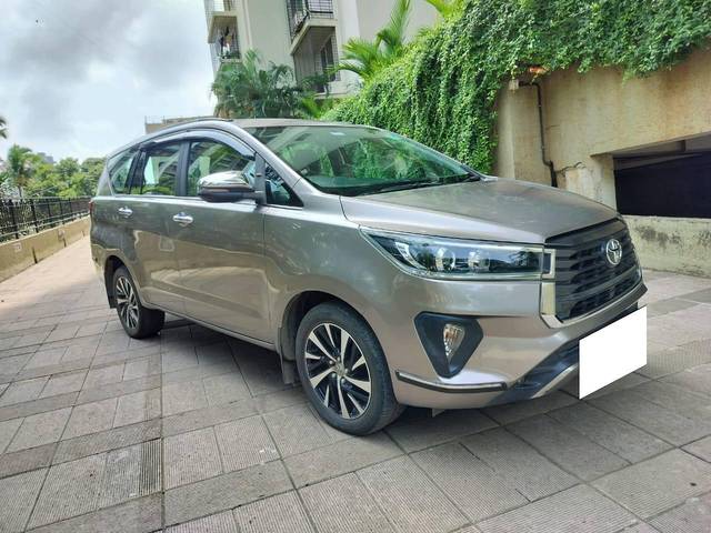 https://images10.gaadi.com/usedcar_image/4585304/original/processed_0657441ee978745bbe2cbe8d35fe0eb2.jpeg?imwidth=6400