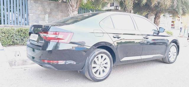 https://images10.gaadi.com/usedcar_image/4585315/original/processed_dbffb7f7ab459a4234ad3508d2ae7b5c.jpg?imwidth=6401