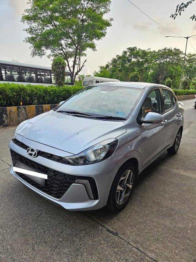 https://images10.gaadi.com/usedcar_image/4585318/original/processed_21d1db3f4000bcc4cebe4a797bd25853.jpg?imwidth=6400