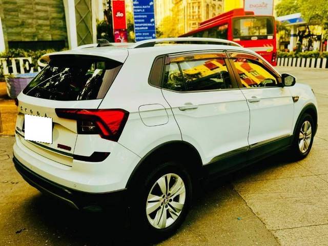 https://images10.gaadi.com/usedcar_image/4585319/original/processed_eabf764c-74fe-4057-9937-736f297ea3f3.jpeg?imwidth=6401