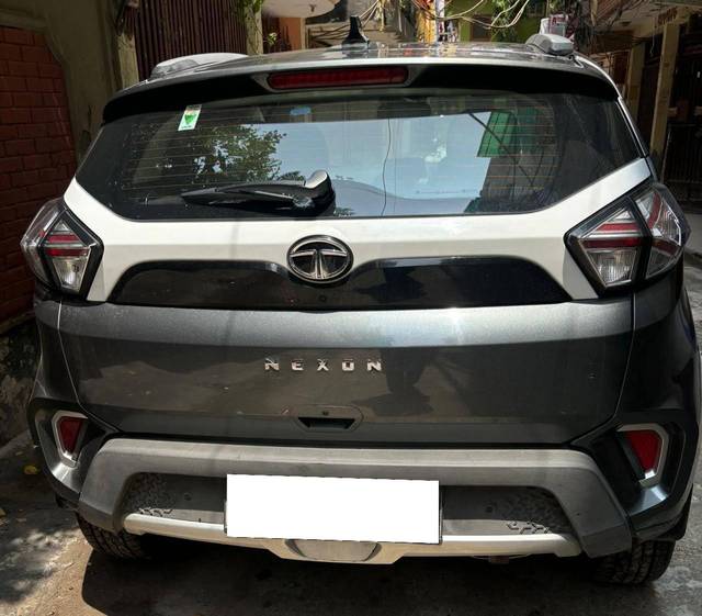 https://images10.gaadi.com/usedcar_image/4585341/original/processed_effa3901f101e5ad280e7c82b356bb07.jpg?imwidth=6401