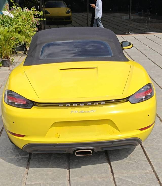 https://images10.gaadi.com/usedcar_image/4585411/original/processed_52fb41b73d4b0602db02d78a6ea53219.jpg?imwidth=6402