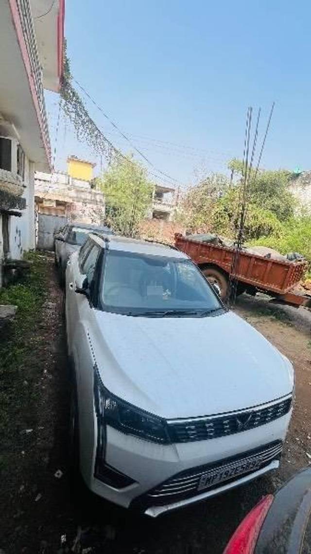 https://images10.gaadi.com/usedcar_image/4585417/original/processed_387541c4-26fd-4f91-b2e6-c7e081f28872.jpeg?imwidth=6401