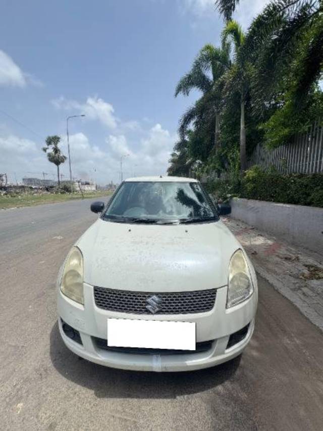 https://images10.gaadi.com/usedcar_image/4585437/original/processed_5035363b-70cc-4e58-9522-ec03a5d96b17.jpg?imwidth=6400