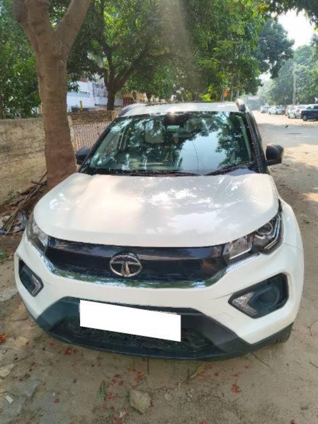 https://images10.gaadi.com/usedcar_image/4585459/original/processed_6065939f-7b3e-478c-bab7-b1f1c607758d.jpg?imwidth=6400