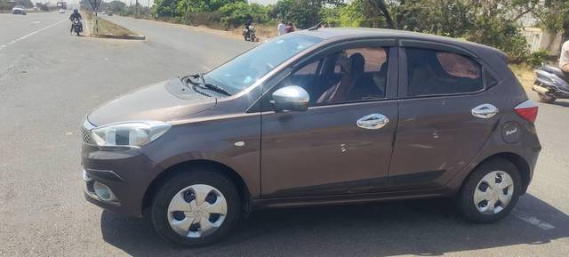 https://images10.gaadi.com/usedcar_image/4585497/original/processed_5d967aca-37d3-43d5-9bb3-e360c061f3c9.jpg?imwidth=6400
