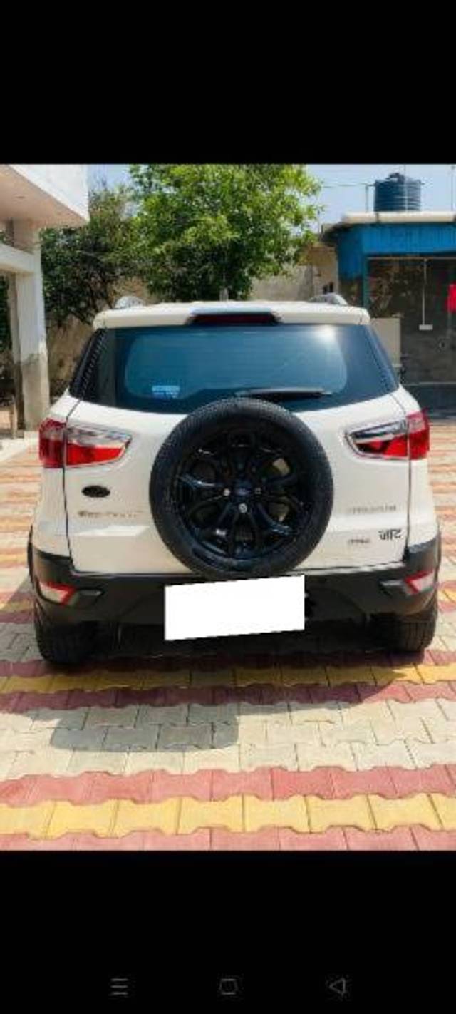https://images10.gaadi.com/usedcar_image/4585505/original/processed_e96af9dd-b9e9-449a-83ef-234daa8a0ec5.jpg?imwidth=6401
