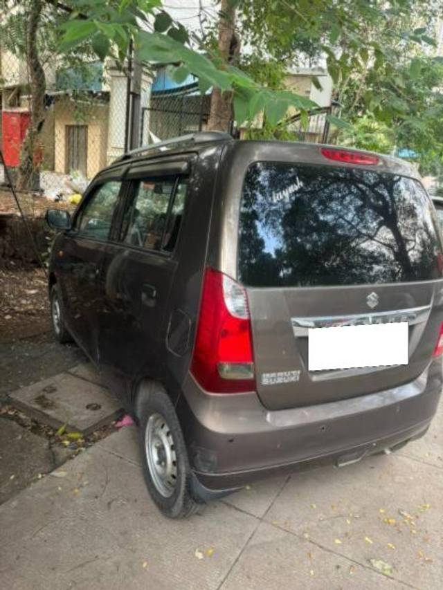 https://images10.gaadi.com/usedcar_image/4585508/original/processed_119a4685-89ae-4891-838f-6bf63cb7d19c.jpg?imwidth=6402