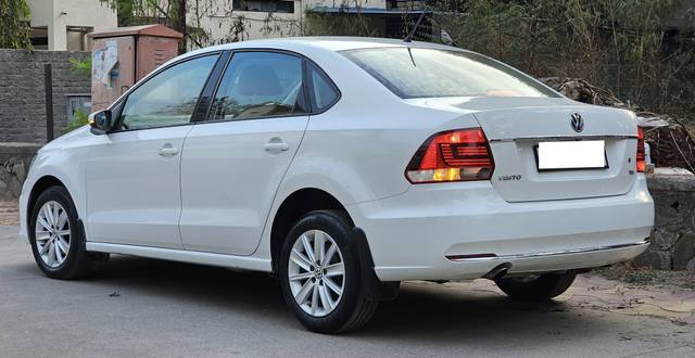 https://images10.gaadi.com/usedcar_image/4585513/original/processed_85a5d9ec-ee97-4c67-9fe8-4faf49daad97.jpg?imwidth=6402