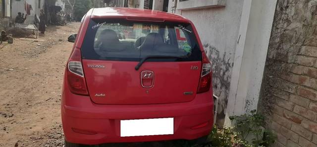https://images10.gaadi.com/usedcar_image/4585520/original/processed_244ce646-d634-4edb-b5eb-f7b10e19fce1.jpg?imwidth=6401