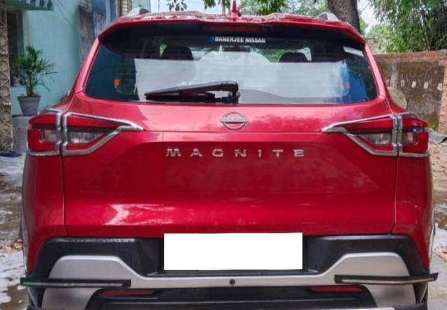 https://images10.gaadi.com/usedcar_image/4585521/original/processed_4e3a3ccf-8700-4806-ba5d-199418cb5ee0.jpg?imwidth=6402