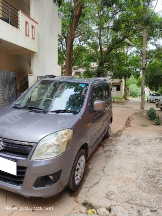 https://images10.gaadi.com/usedcar_image/4585523/original/processed_a11d0b82-046a-4c81-a904-14172f29de8b.jpg?imwidth=6400