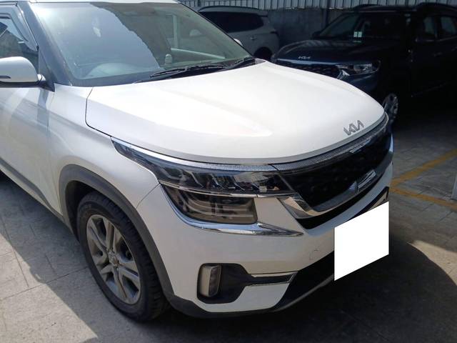 https://images10.gaadi.com/usedcar_image/4585562/original/processed_a57d6a8b-cb56-4e4e-836c-c93dd9d62131.jpg?imwidth=6400