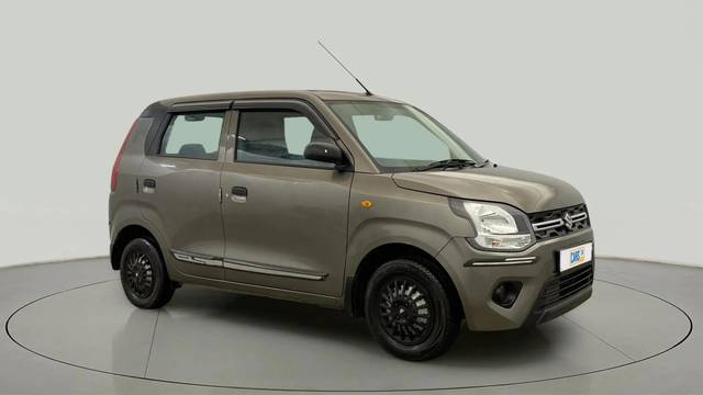 https://images10.gaadi.com/usedcar_image/4585576/original/bb18d352383f1674c19167f6076aec23.jpg?imwidth=6400