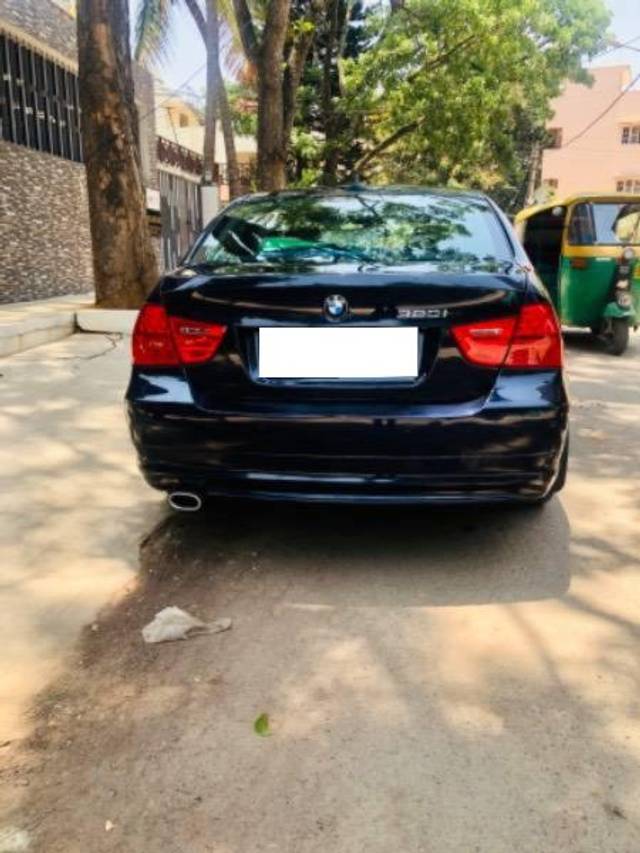 https://images10.gaadi.com/usedcar_image/4585598/original/processed_3a2b93a8-b882-43d7-9cb1-b7a5cdaf47da.jpeg?imwidth=6402