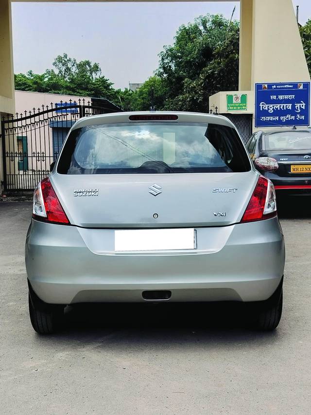 https://images10.gaadi.com/usedcar_image/4585660/original/processed_01424051e2b23c3d4305ece11659a71a.jpg?imwidth=6402