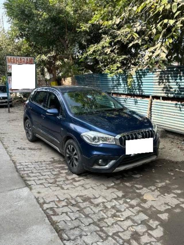 https://images10.gaadi.com/usedcar_image/4585664/original/processed_a0fa3738-a99b-47d9-855e-83192a1b7ac3.jpeg?imwidth=6400