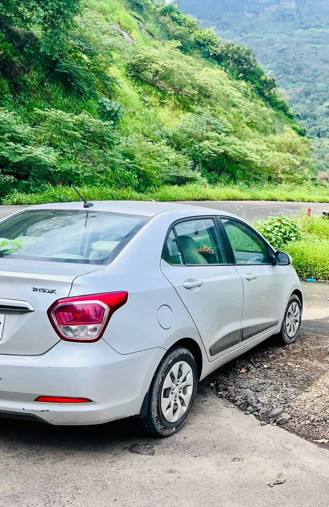 https://images10.gaadi.com/usedcar_image/4585693/original/4bed1475-7d16-4f1a-9859-fb6c6d4fce05.jpg?imwidth=6400