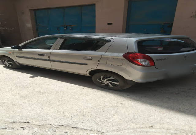 https://images10.gaadi.com/usedcar_image/4585708/original/5959da3f-3c15-4a9f-bc4b-df9aea23dfd3.?imwidth=6400