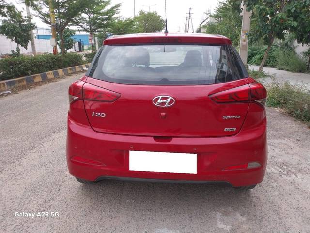 https://images10.gaadi.com/usedcar_image/4585724/original/processed_567244b79862d1840a5ad584038448bf.jpg?imwidth=6401
