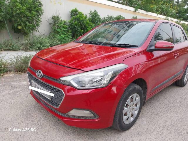 https://images10.gaadi.com/usedcar_image/4585724/original/processed_9c7c62c45213359b647df82eb90e7bbf.jpg?imwidth=6402