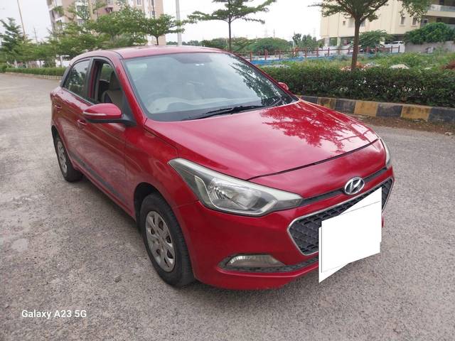 https://images10.gaadi.com/usedcar_image/4585724/original/processed_e0107cf9e49371c179160e29be3ea47a.jpg?imwidth=6400
