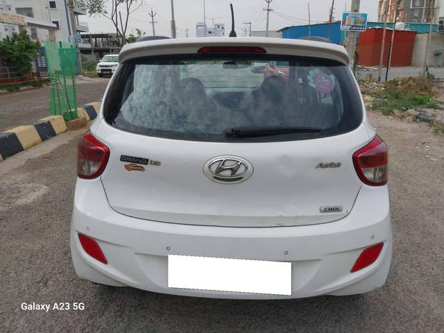 https://images10.gaadi.com/usedcar_image/4585725/original/processed_523bec0fb3ccda74e692a55055b2eeef.jpg?imwidth=6402
