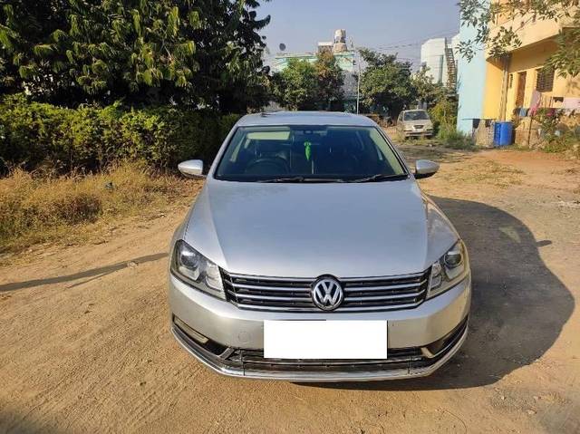 https://images10.gaadi.com/usedcar_image/4585861/original/processed_7acefeac-7531-47fc-80d9-76afec92a0b4.jpeg?imwidth=6400
